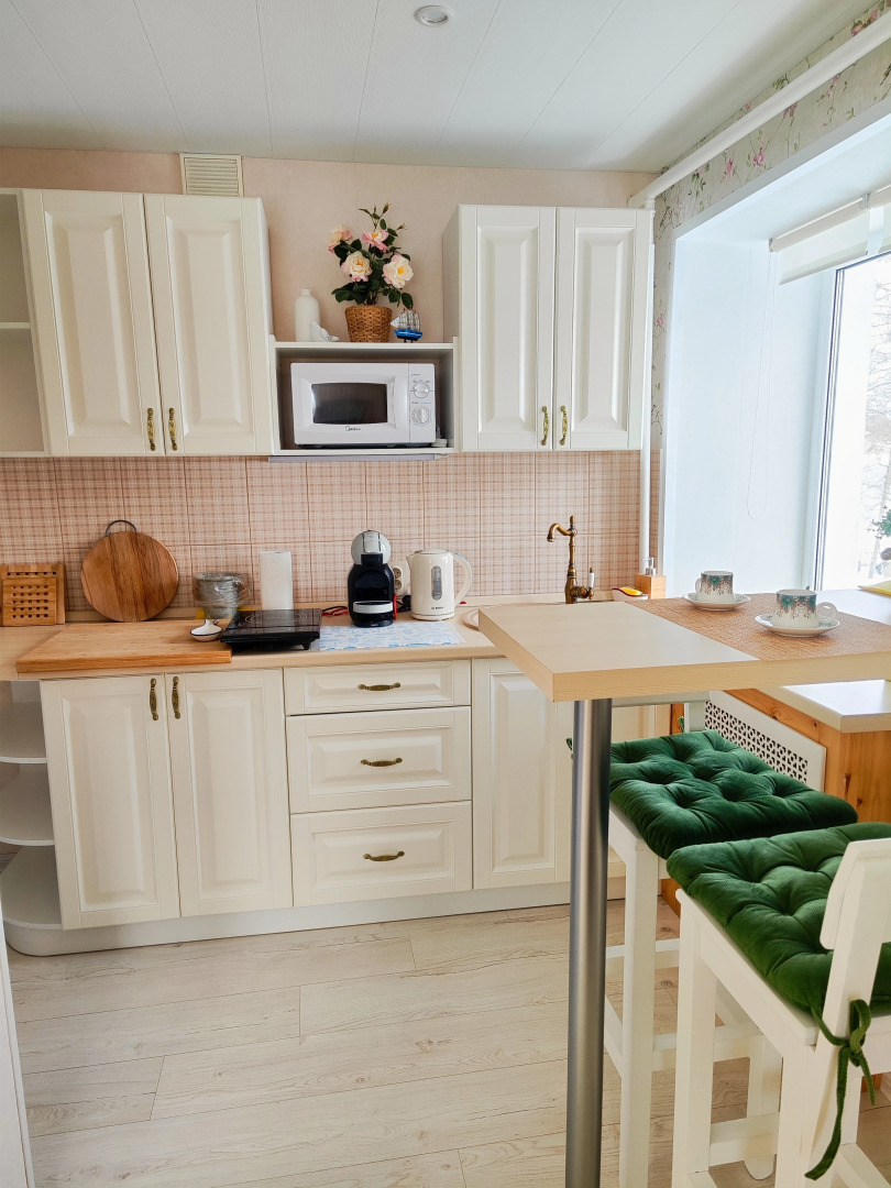 Квартира Студия на Луначарского 18