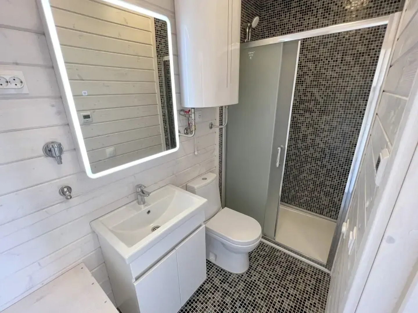 Коттедж Черничный склон Grey House