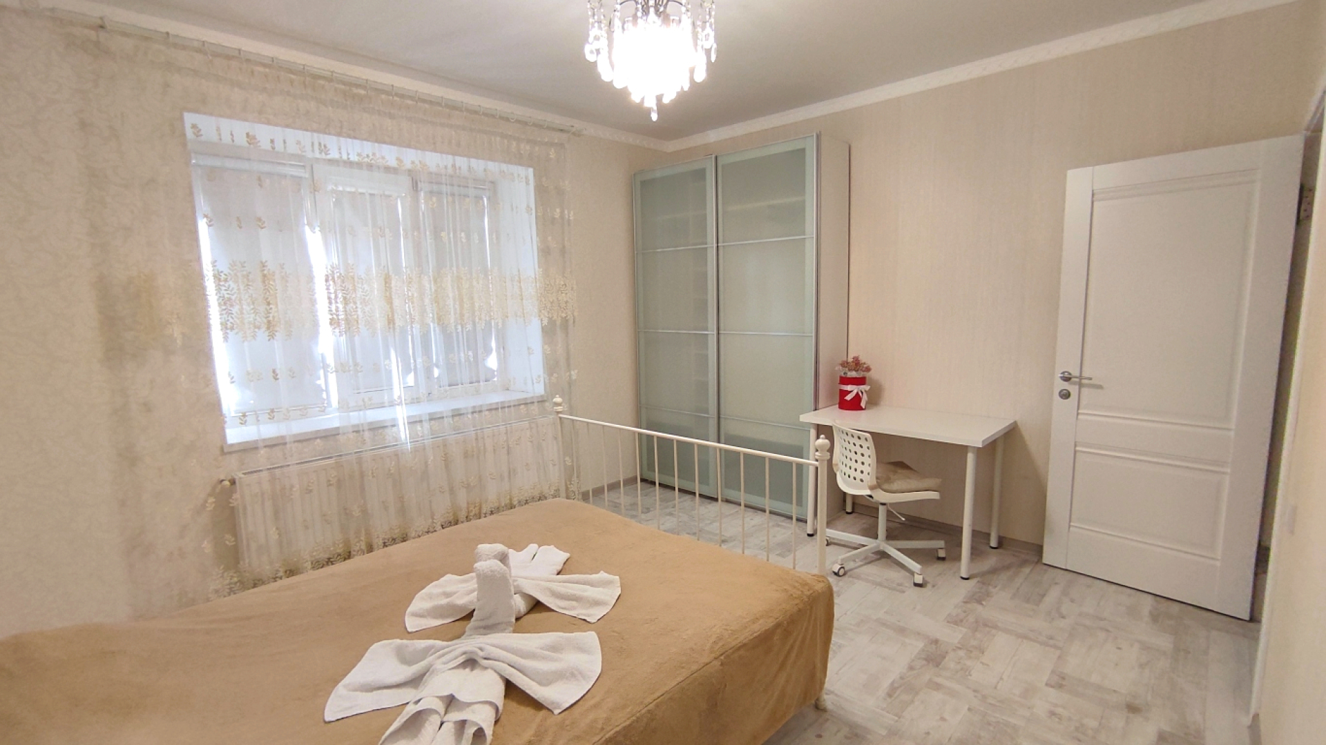 Апартаменты с двумя спальнями на Партизанской 3