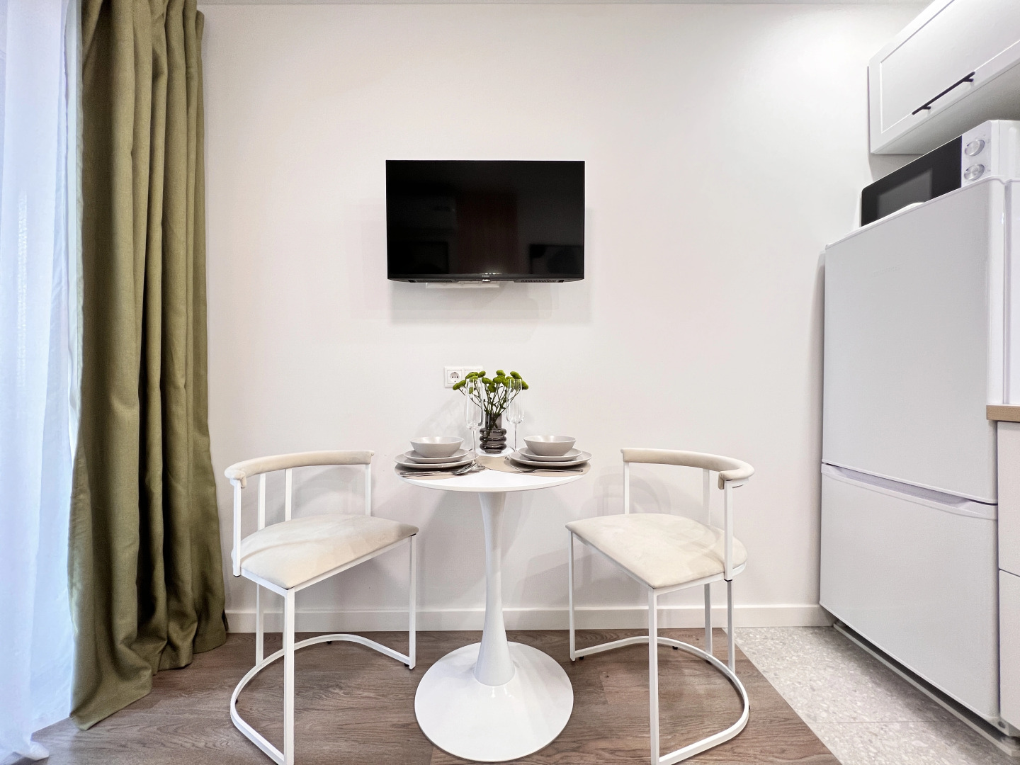 Апартаменты для двоих с выходом на набережную