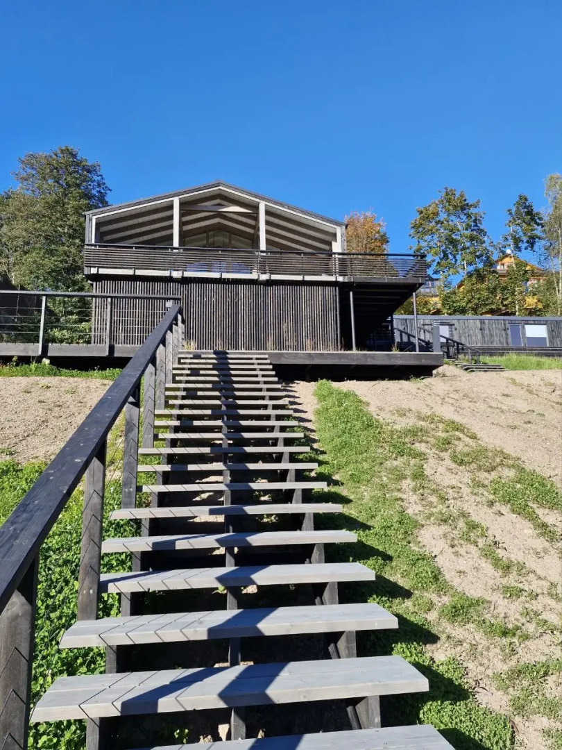 Частный дом коттедж семейный три тома  у Финского залива