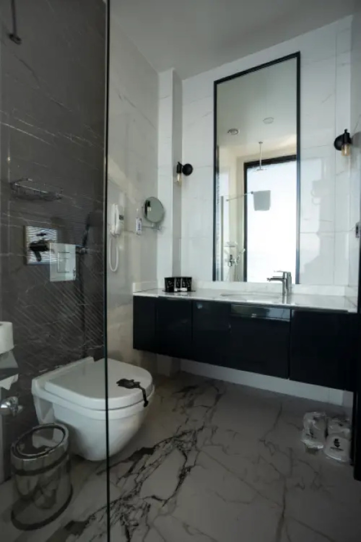 Отель Lucky Monkey