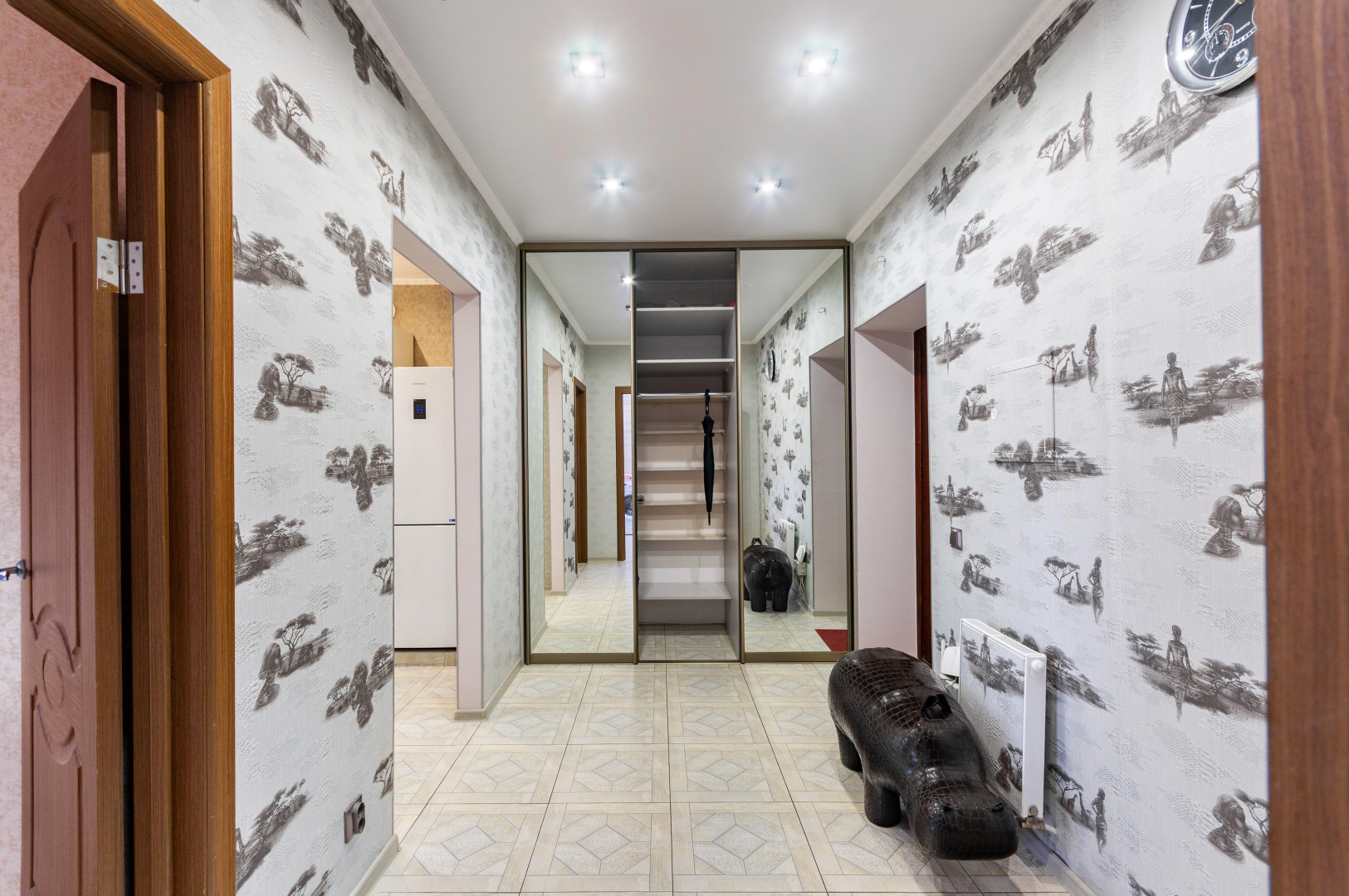 Апартаменты West39 Шахматная 4Б