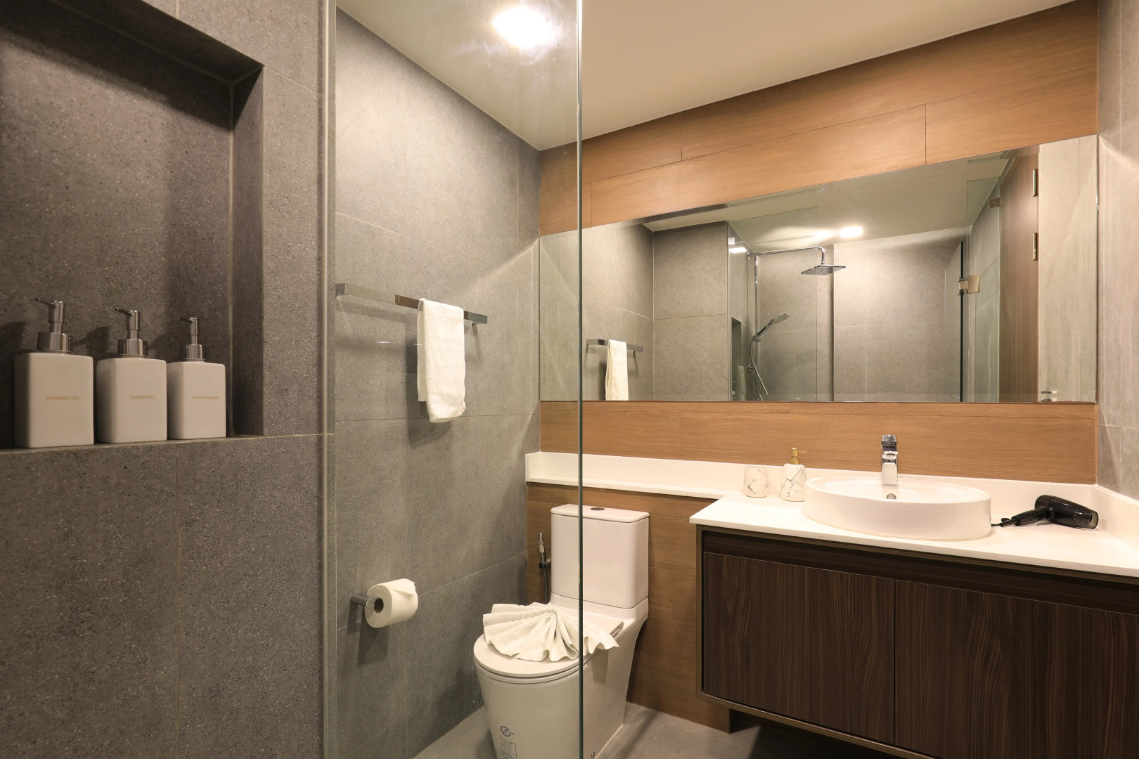 Апартаменты PRO-613 1 Спальня рядом с Пляжем Карон Стильный Интерьер и Балкон с видом на Море