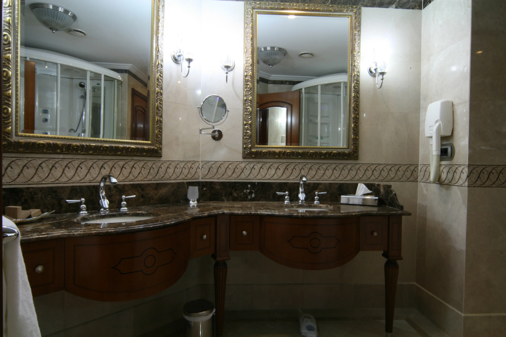 Отель The Central Palace Taksim