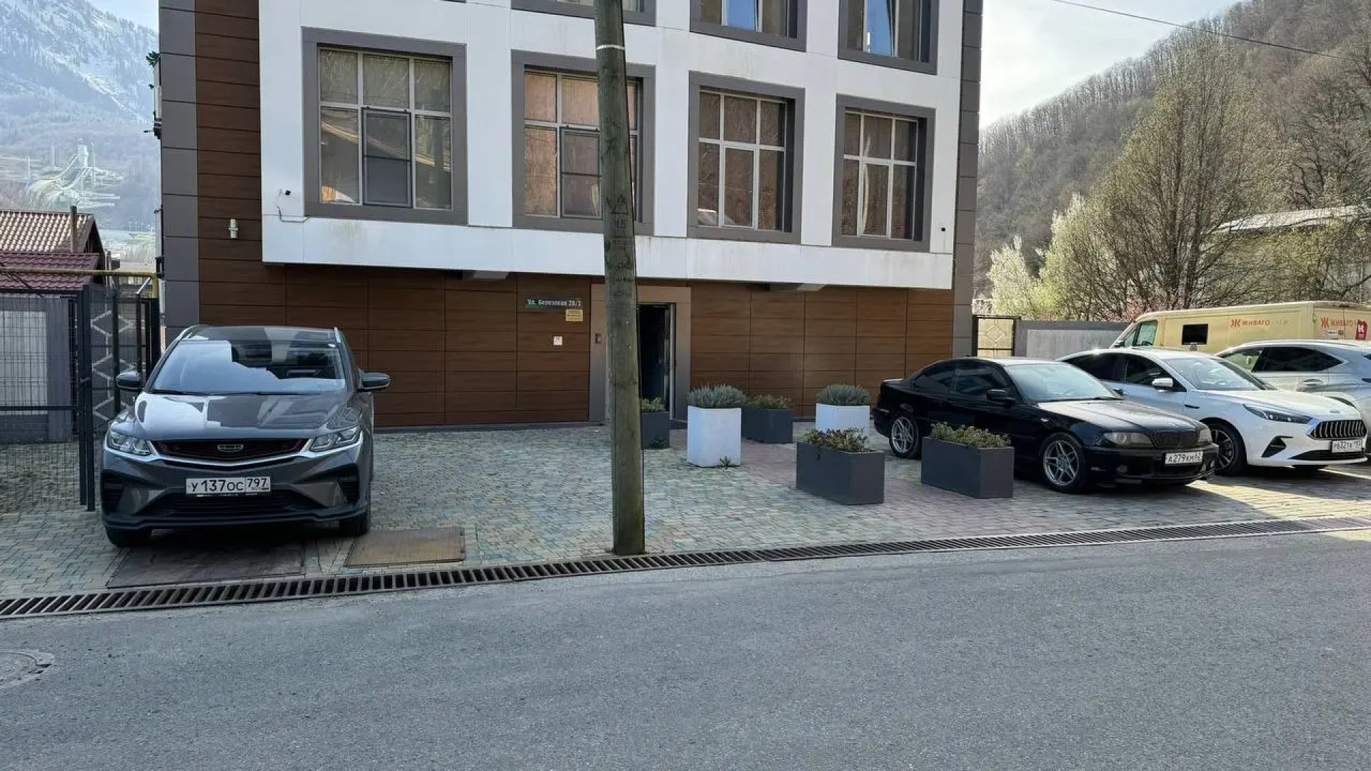 Квартира с отдельной спальней и видом на горы на Березовой 28/1 Я на море