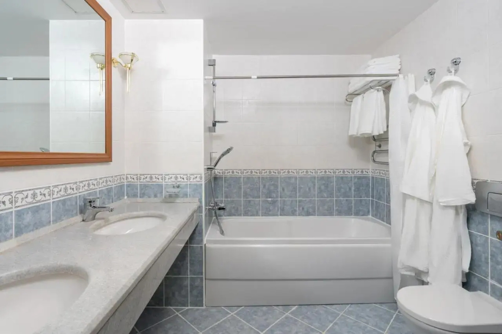 Pyramids Resorts, Charvak