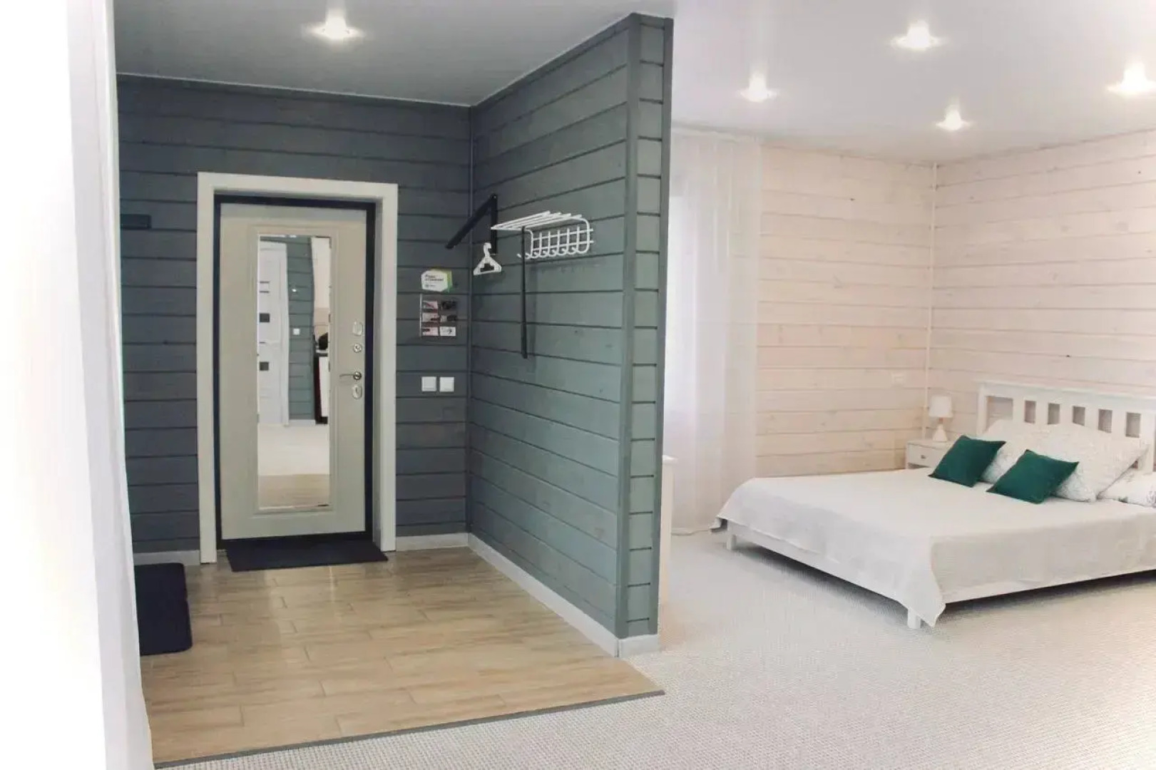 Частный дом ХВОЯ в окружении кедрового леса