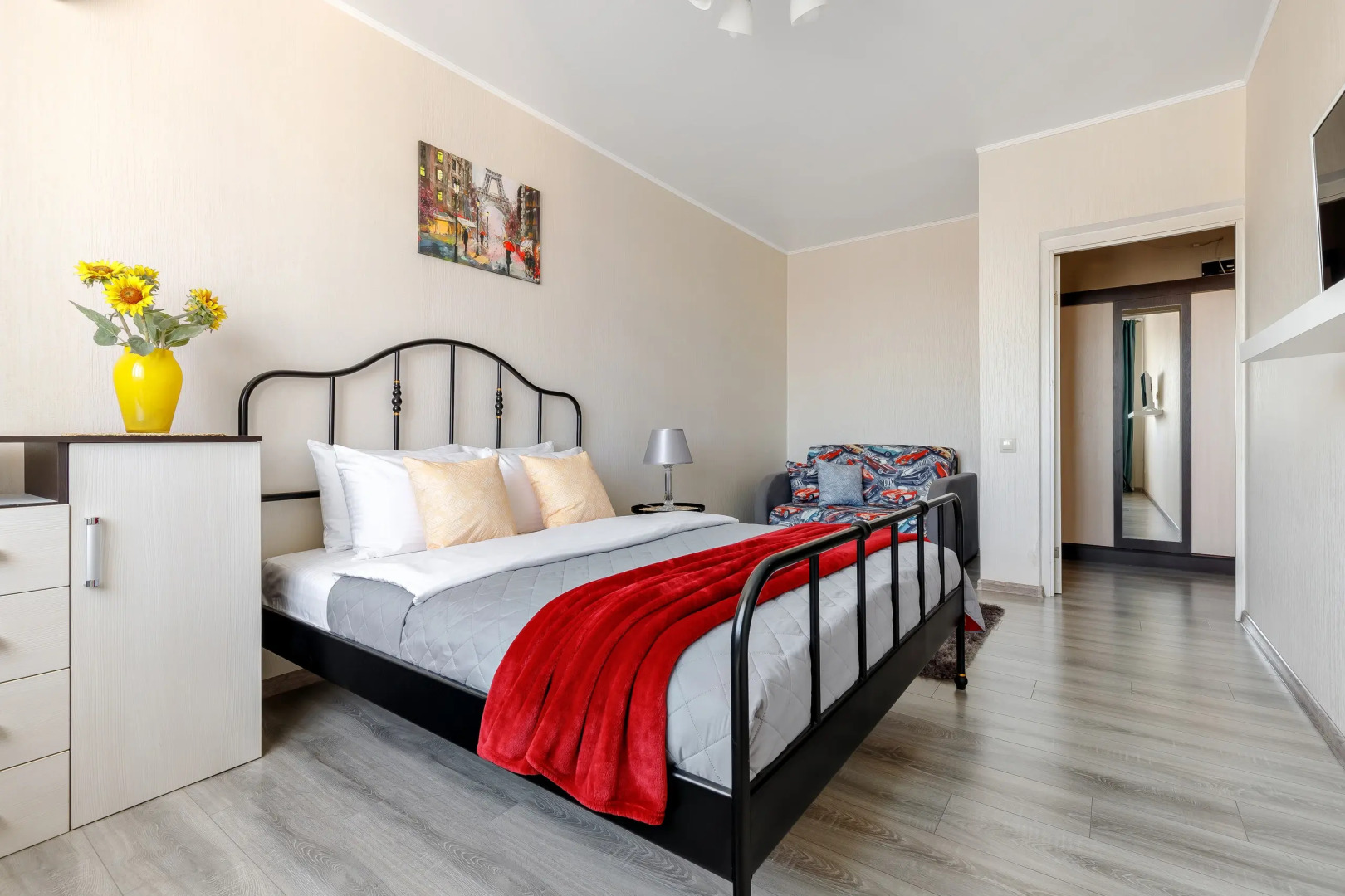 Апартаменты на улице Коммунаров 270