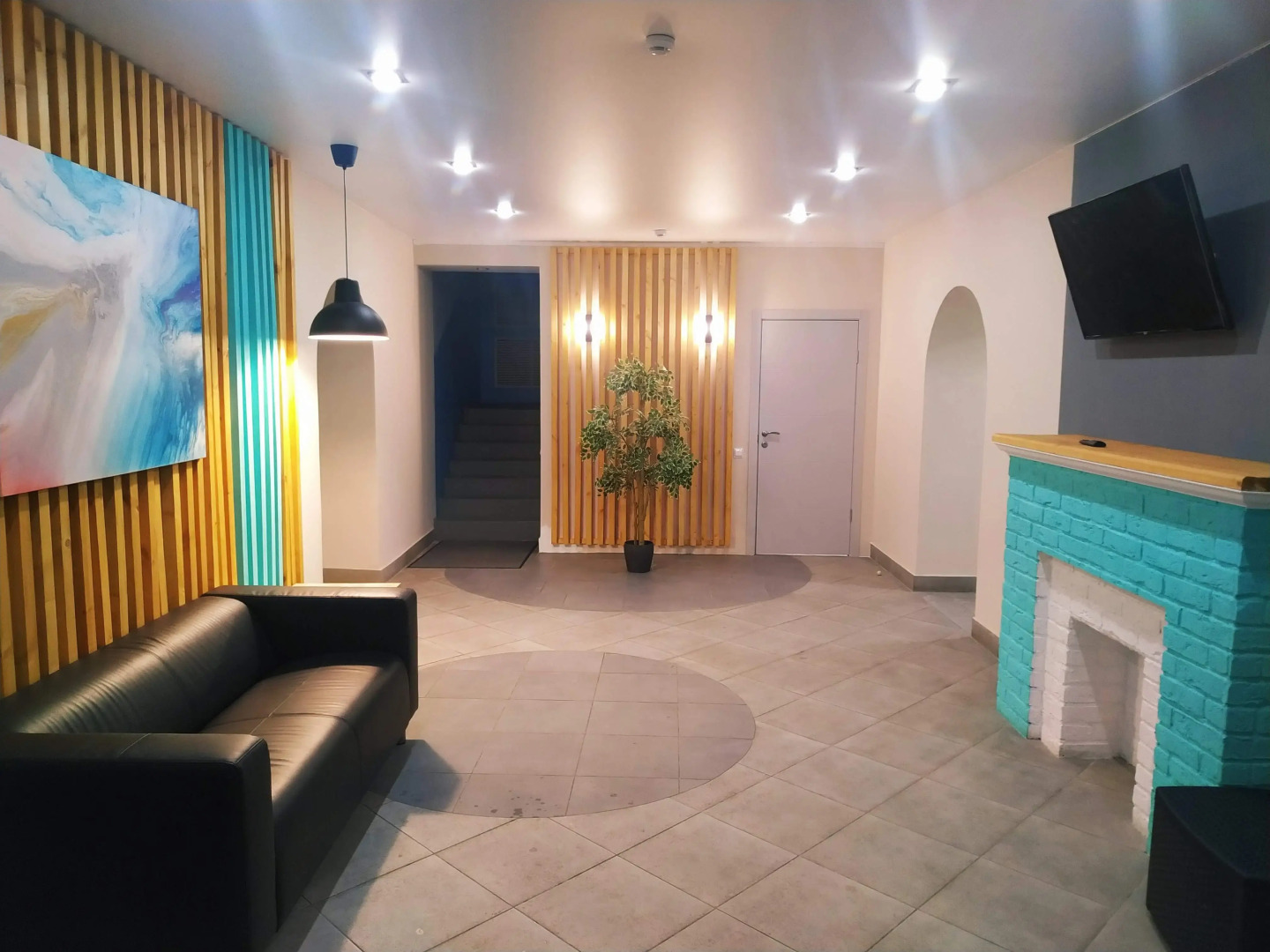 Отель Крона