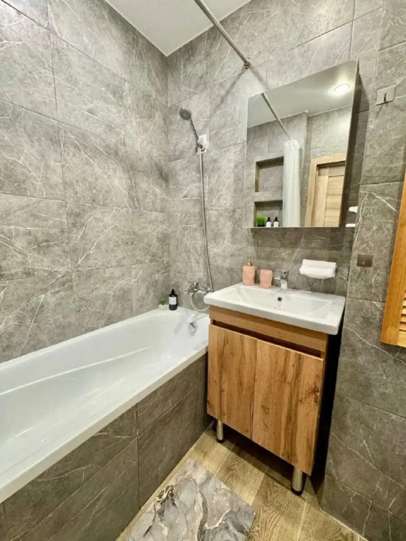 Квартира Life Apartments