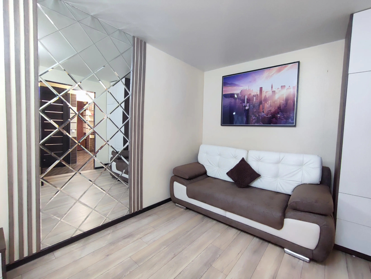 Апартаменты в самом центре Витебска с шикарным панорамным видом на площадь Победы