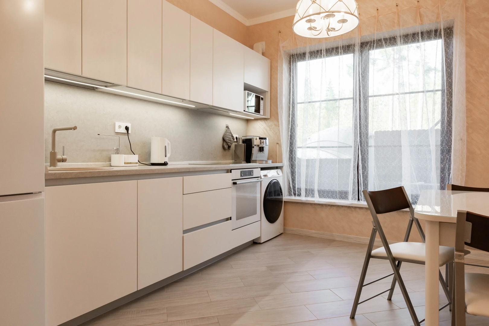 Частный дом Whitey House половина 1