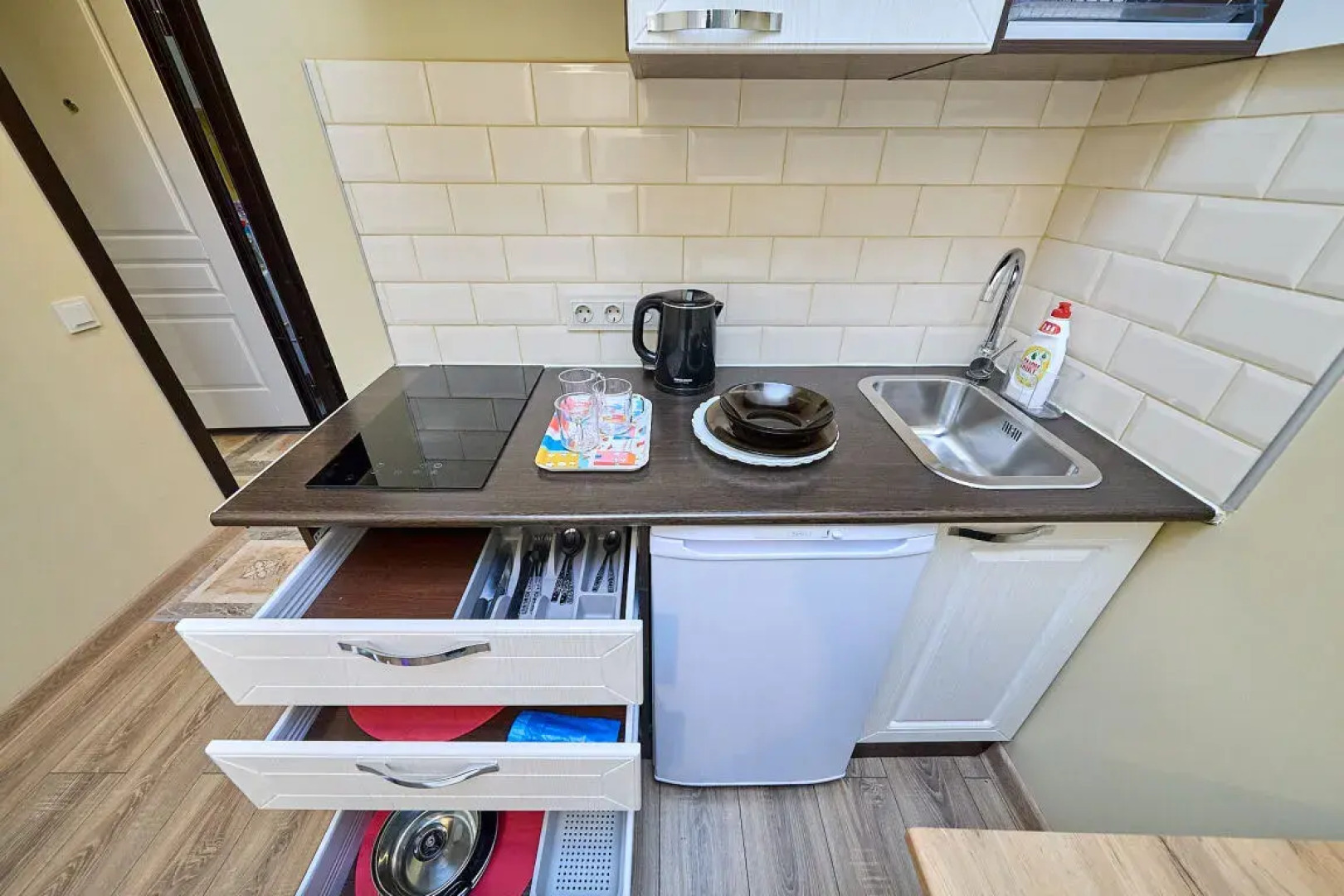 Апартаменты 4-я Советская 25 (3)