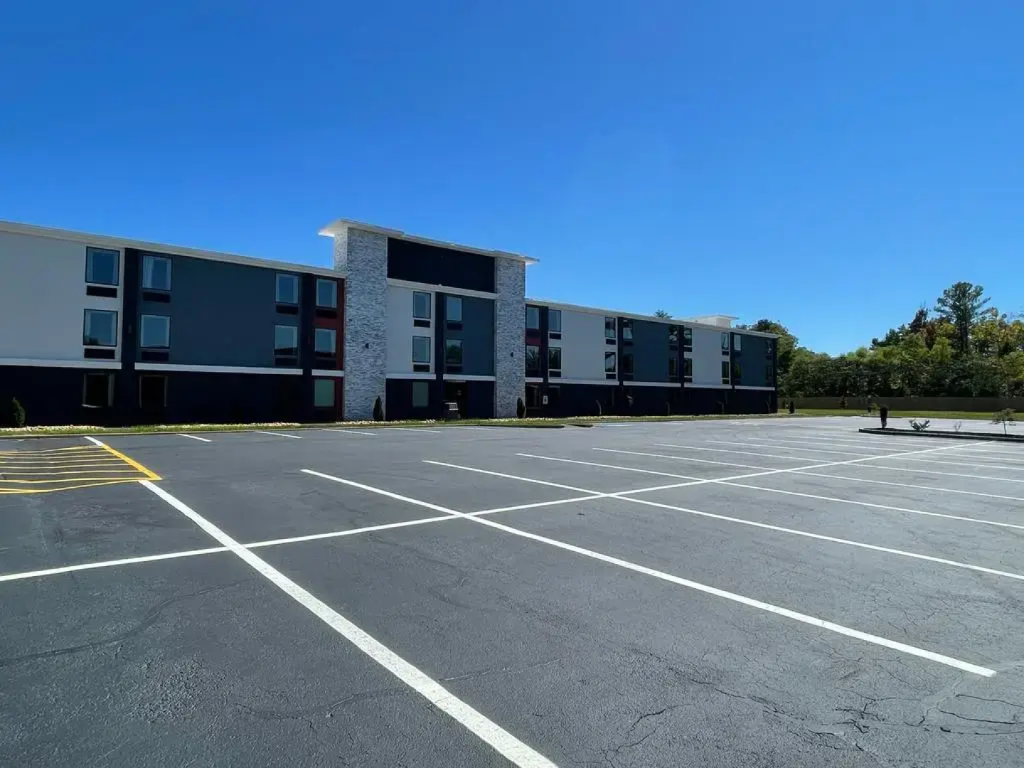 Отель Baymont by Wyndham East Ridge