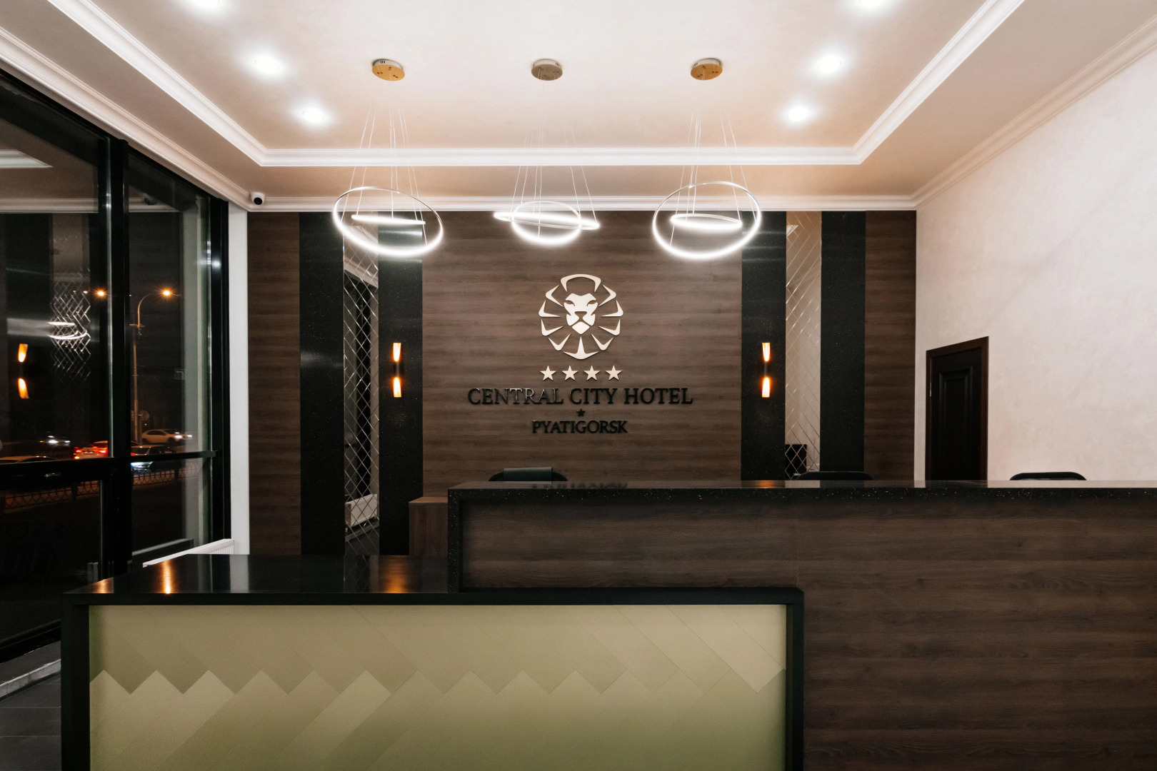 Отель Central City