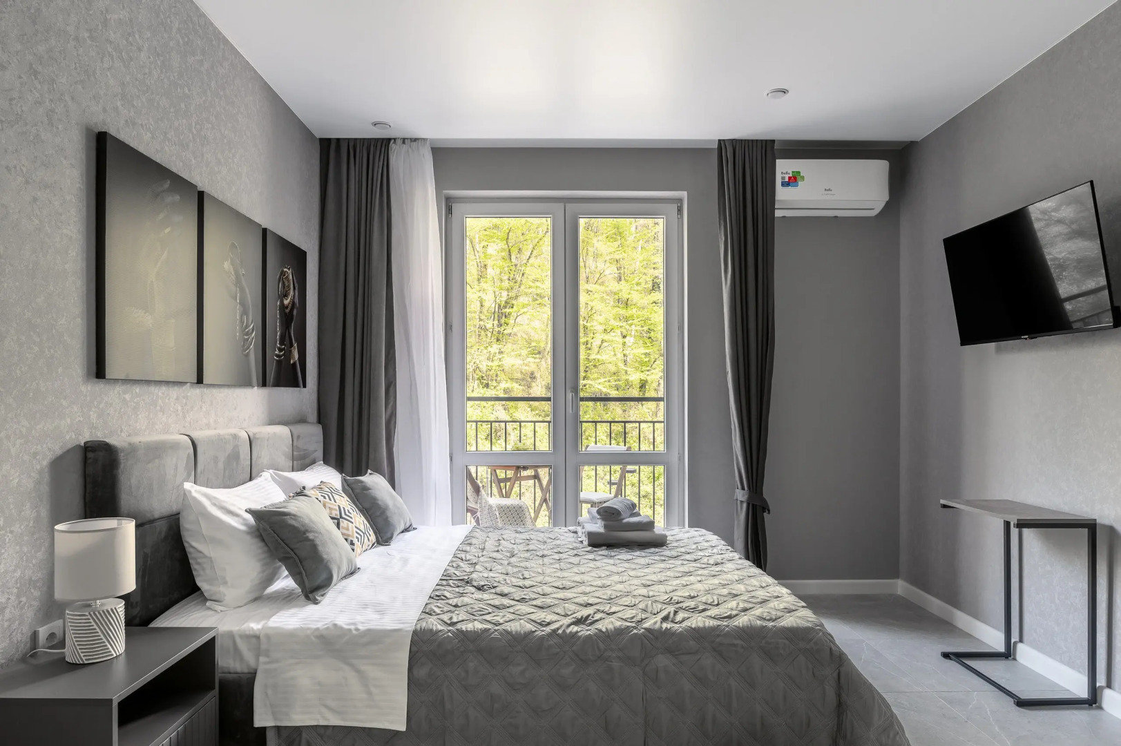 Апартаменты Лаванда УК Атмосфера с Видом на Горы