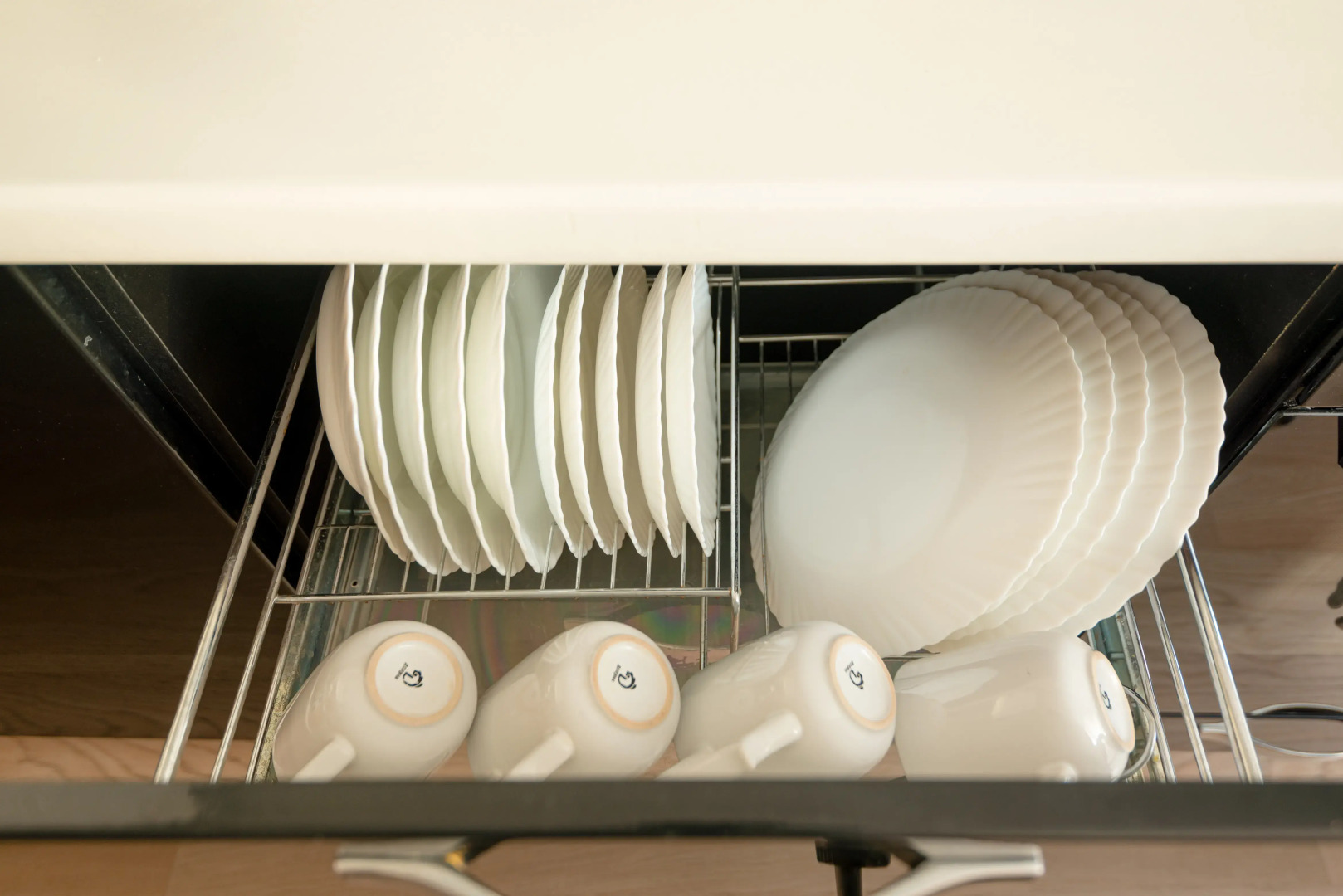 Квартира 1-к у залива на Маркова 8/2 от RentAp, 4 сп.места