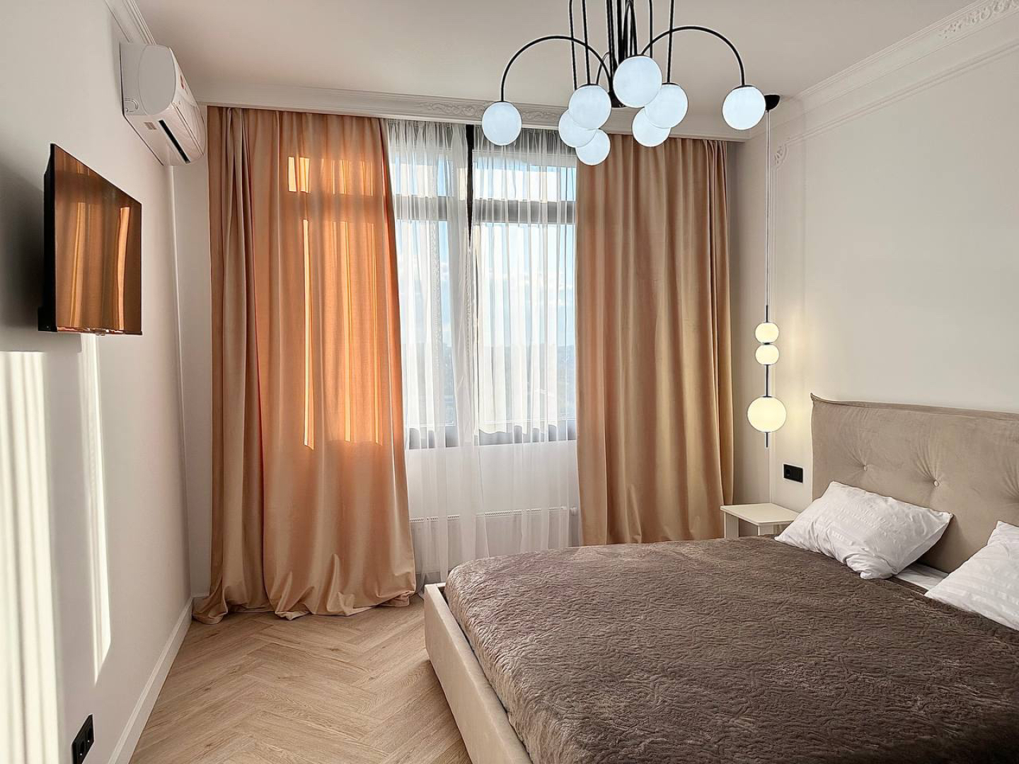 Апартаменты ДзенХоум Характер 300