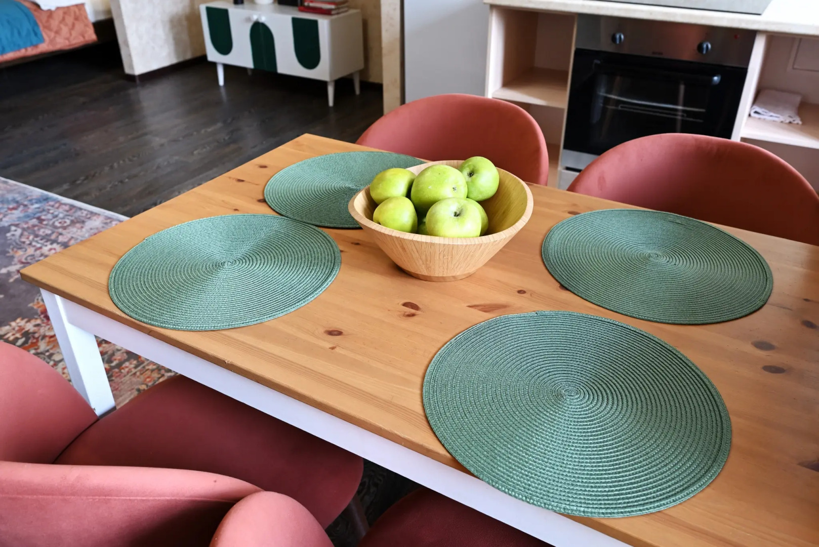 Апартаменты студия в центре ЖК Clover hose