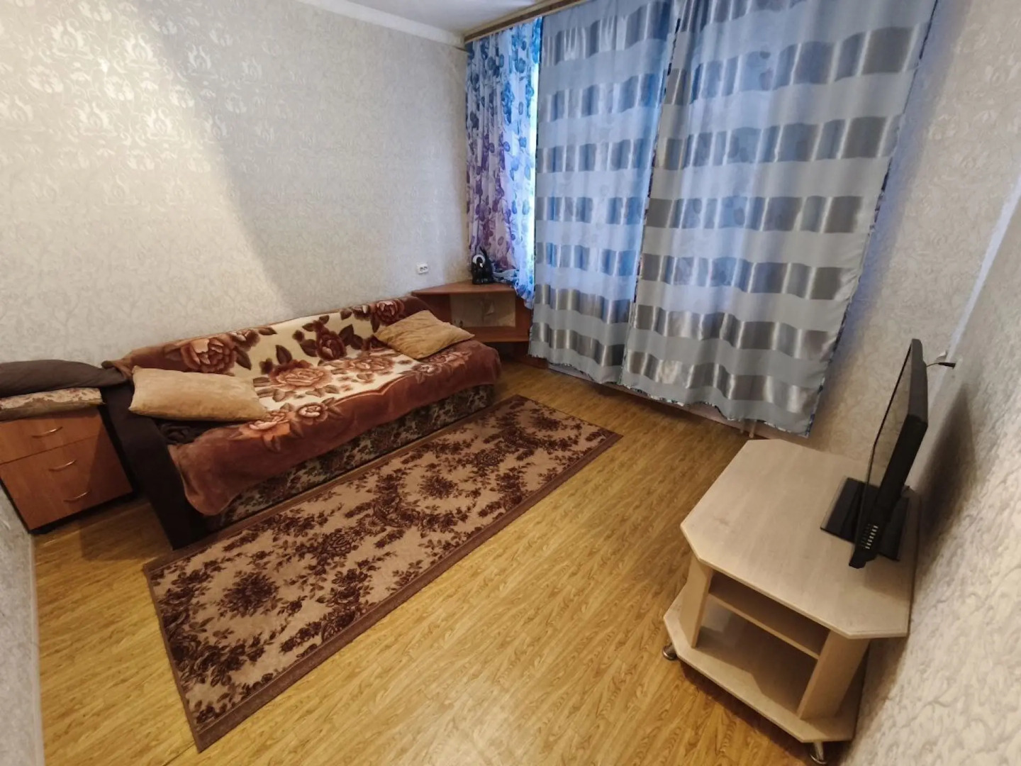 Квартира на улице Югорская 24