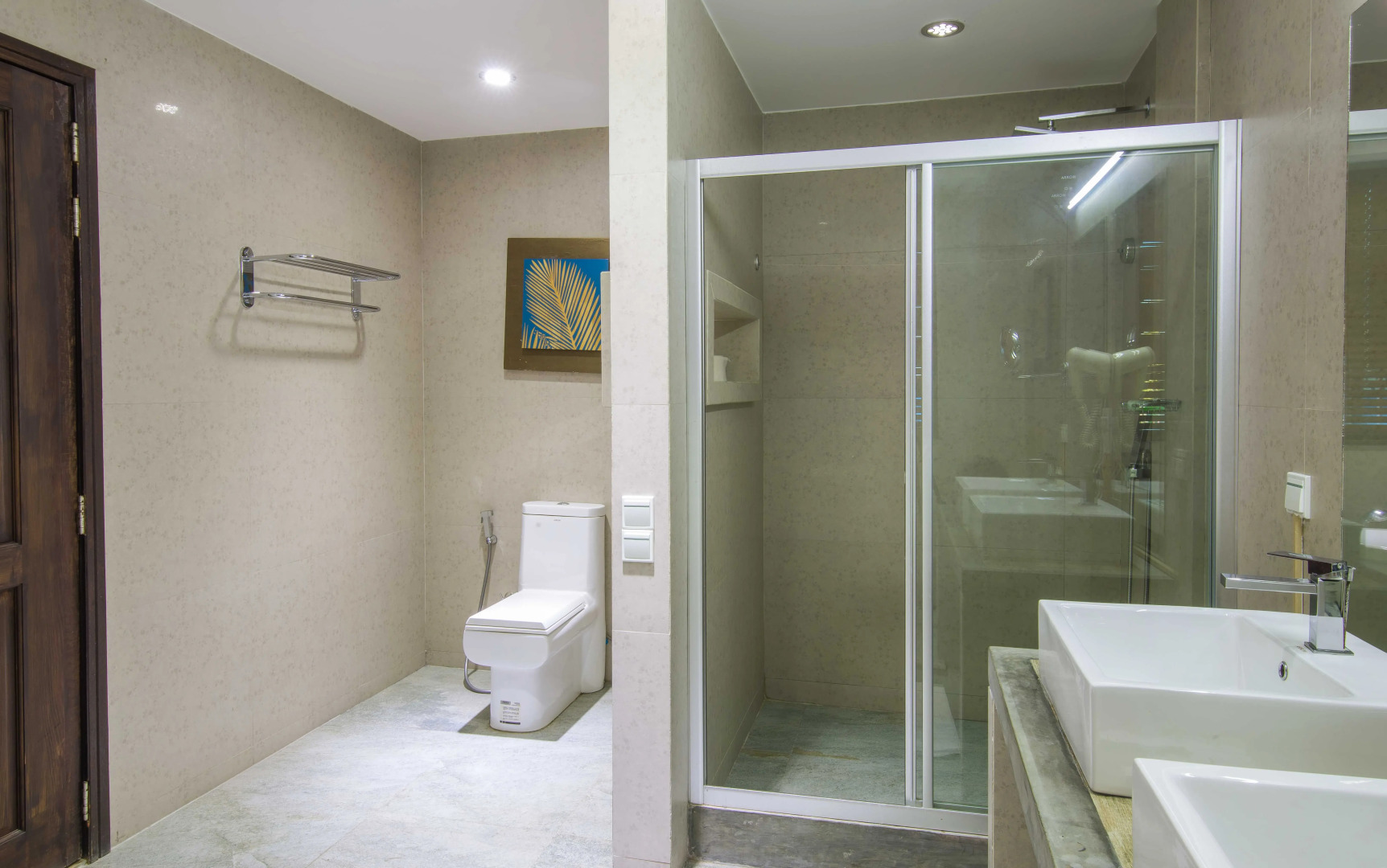 Отель Aquzz Inn & Spa