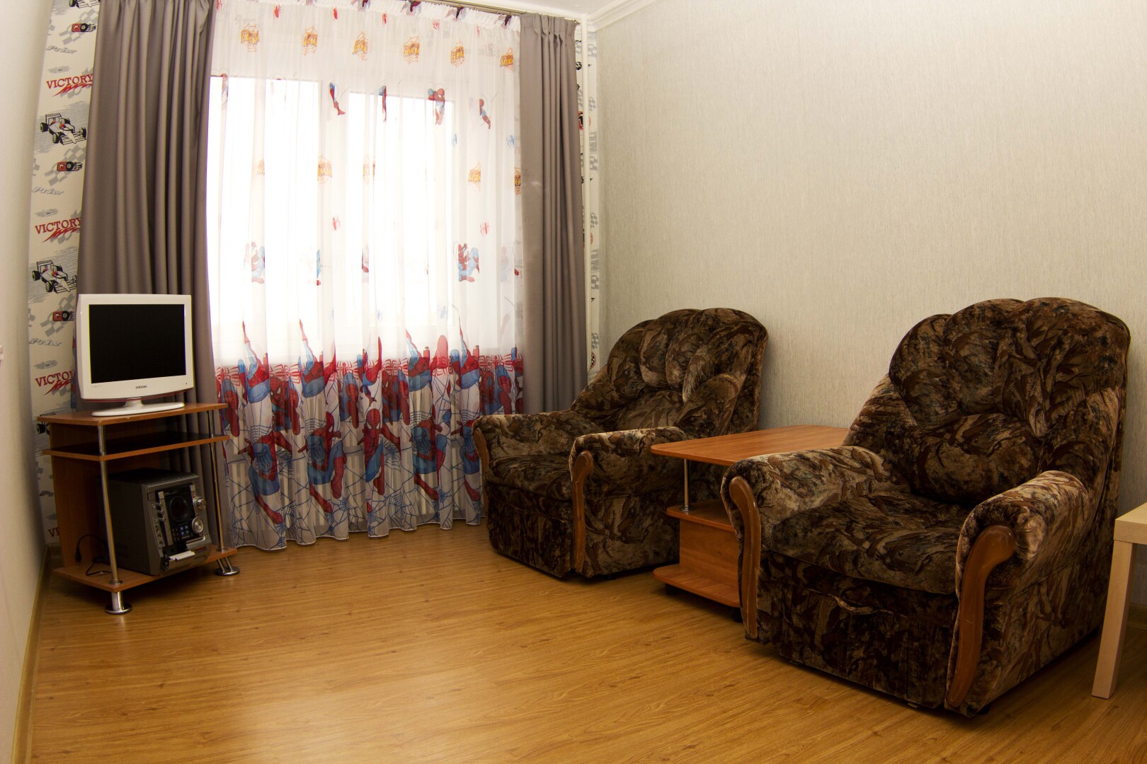 Трехкомнатные апартаменты в Старом Осколе