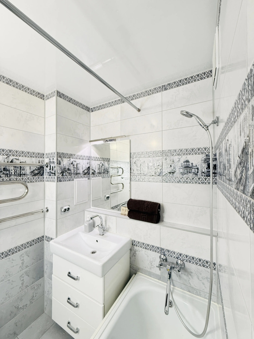 Апартаменты Шикарные трёхкомнатные в центре города вблизи Мамаева Кургана