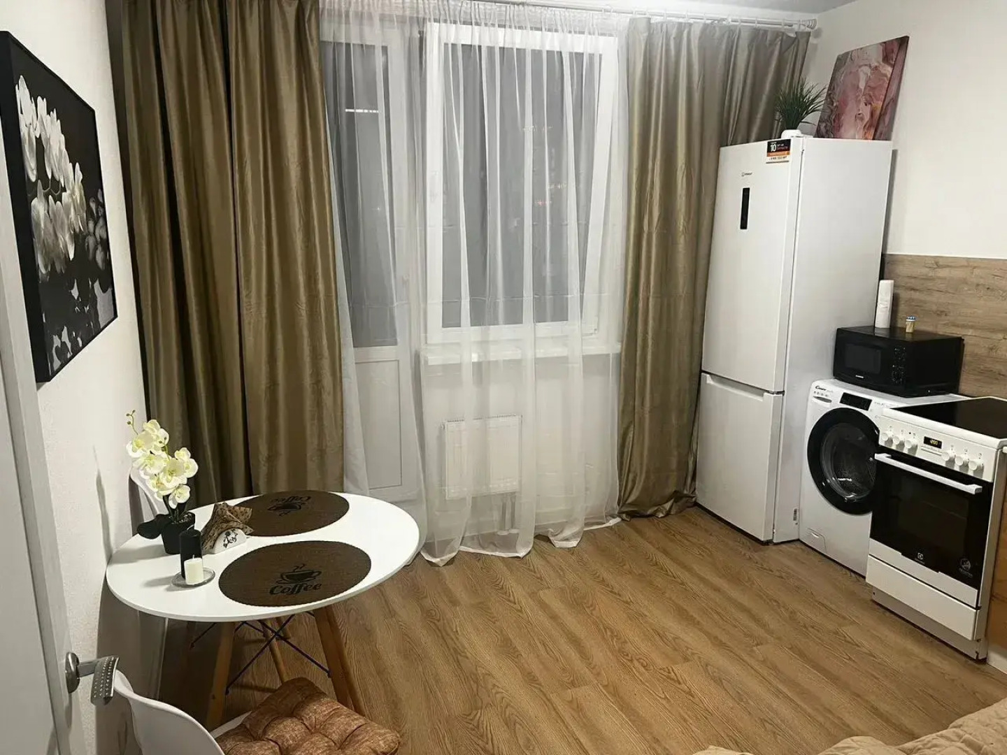 Апартаменты однокомнатные на проспекте Куприна 38к1