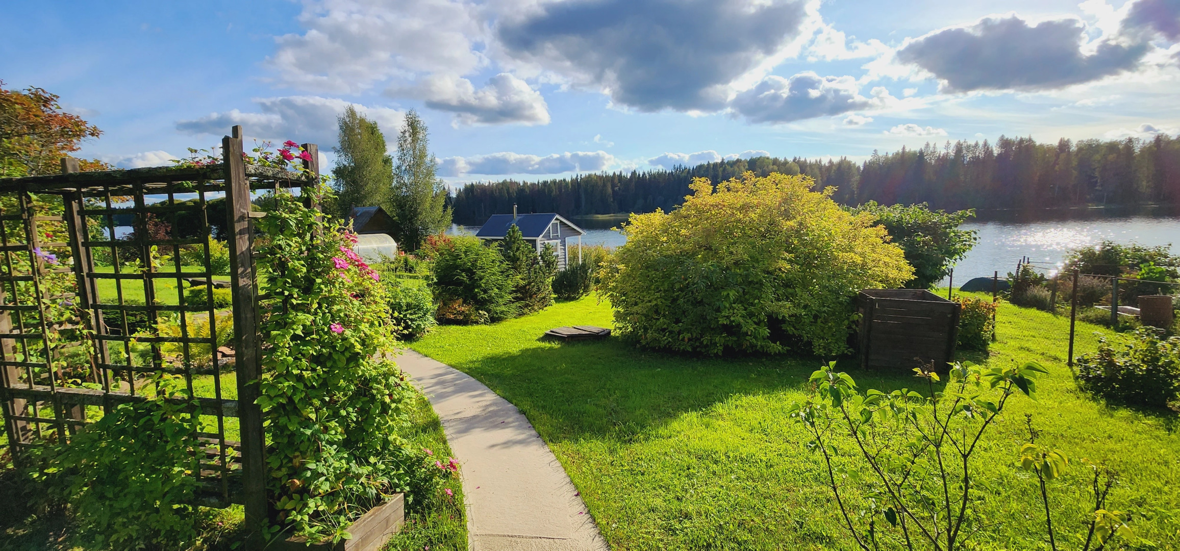 Гостевой дом Домик на озере