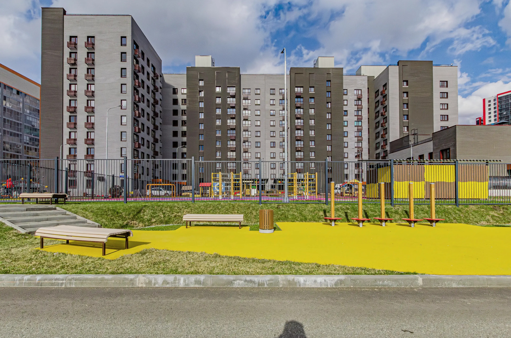 Апартаменты Горки-2 рядом с метро ТЦ и парком