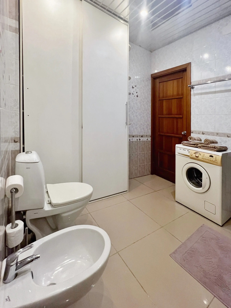 Апартаменты "Granada" Отличный вариант двухкомнатной квартиры в центре города недалеко от ЖД Вокзала