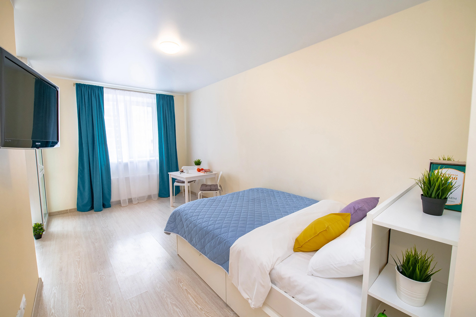 Апартаменты  TopHouse на Нейбута 6 студия