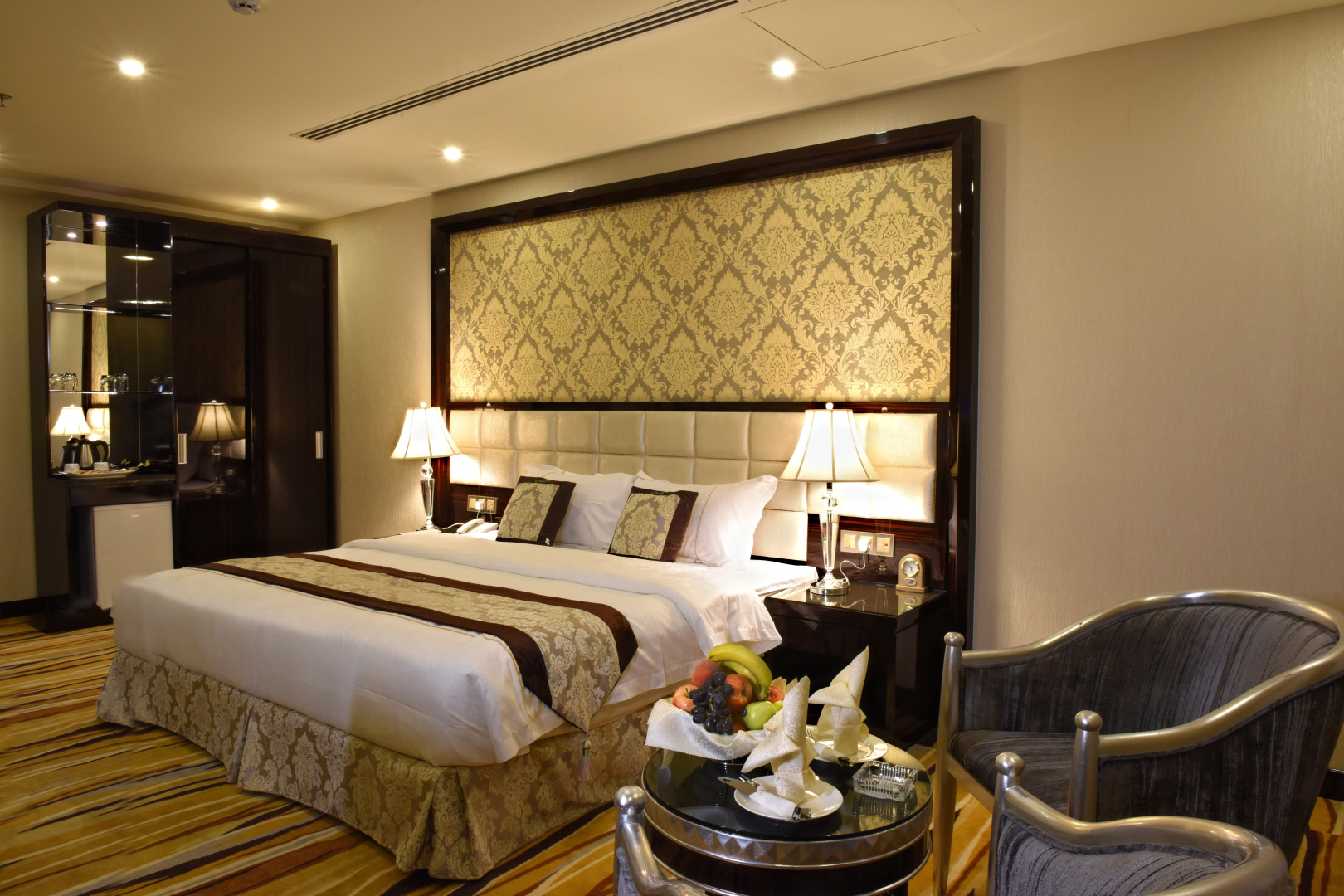 Отель Garden Plaza