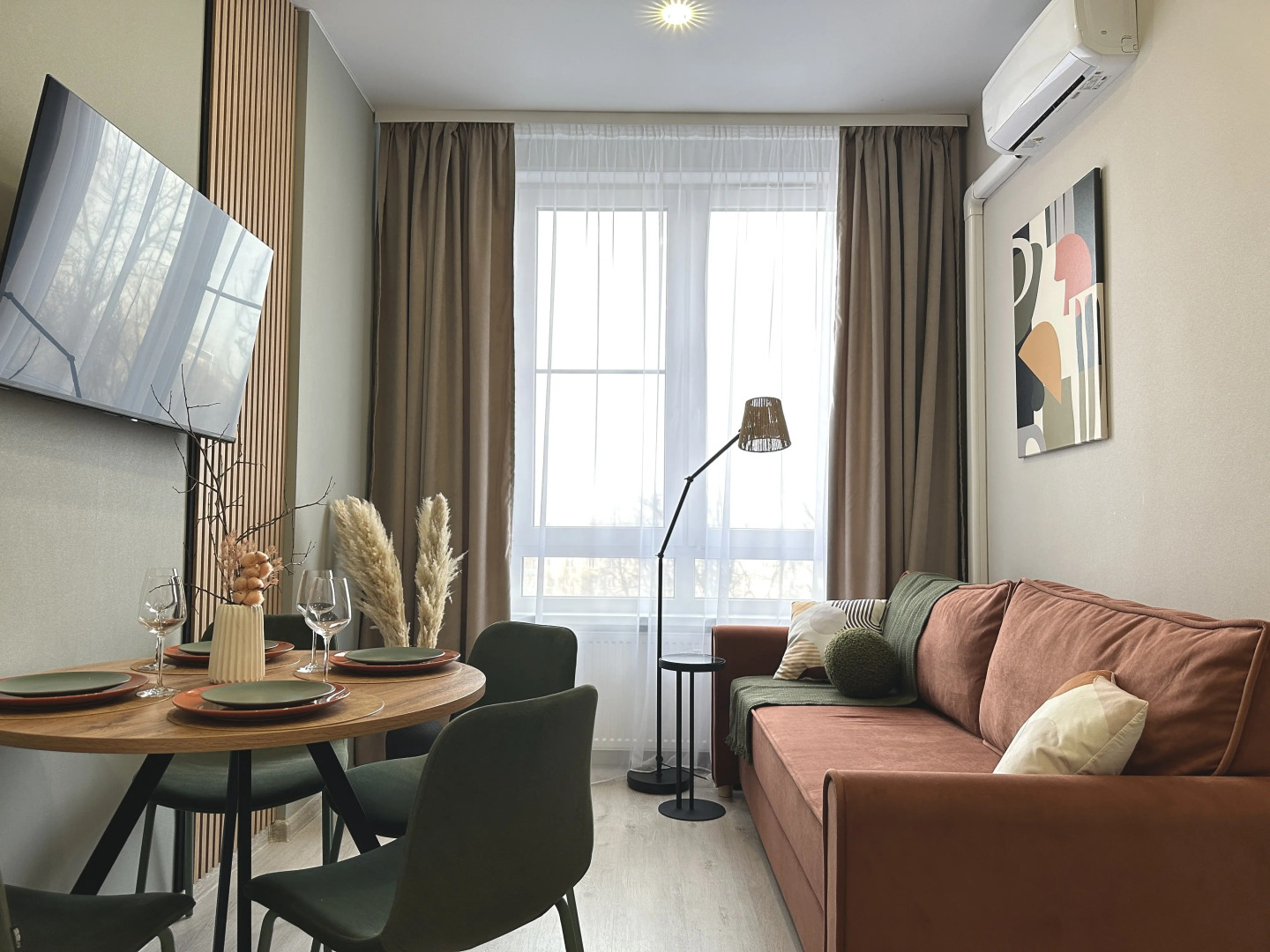 Апартаменты Двухкомнатные в Центре города 524