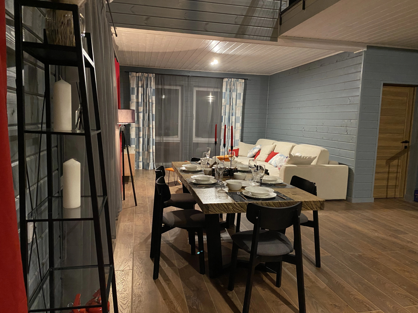 Частный Дом 250м2 с Баней Джакузи у Леса и Озера