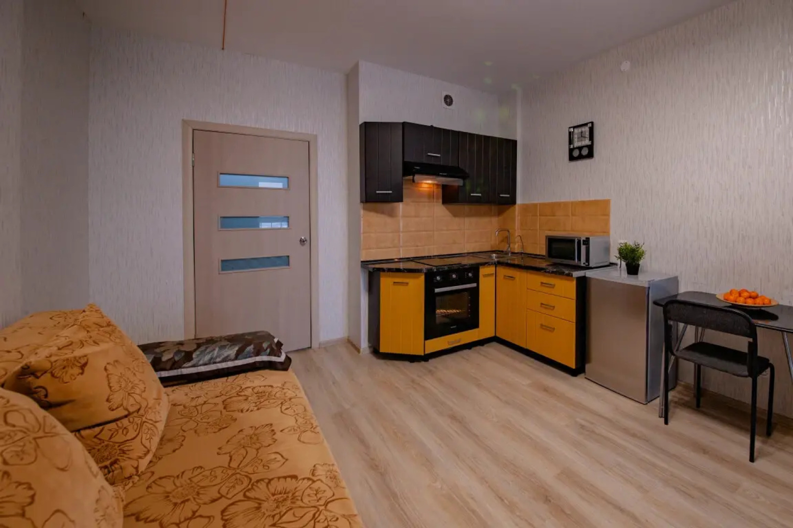 Апартаменты на Революции 48а