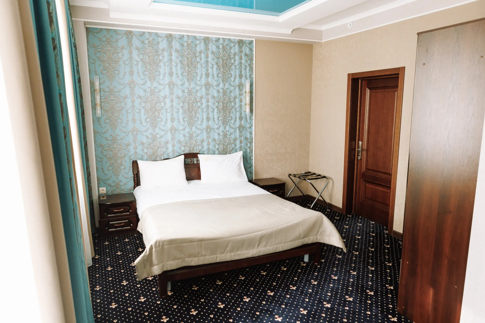 Отель Зодиак