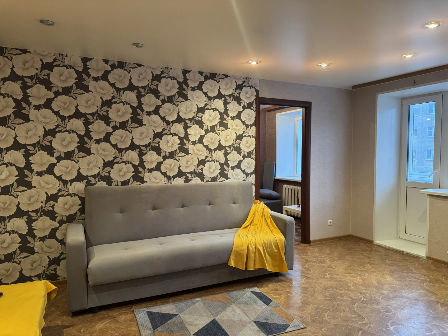 Квартира Кировград Центр на Свердлова 53 с Балконом