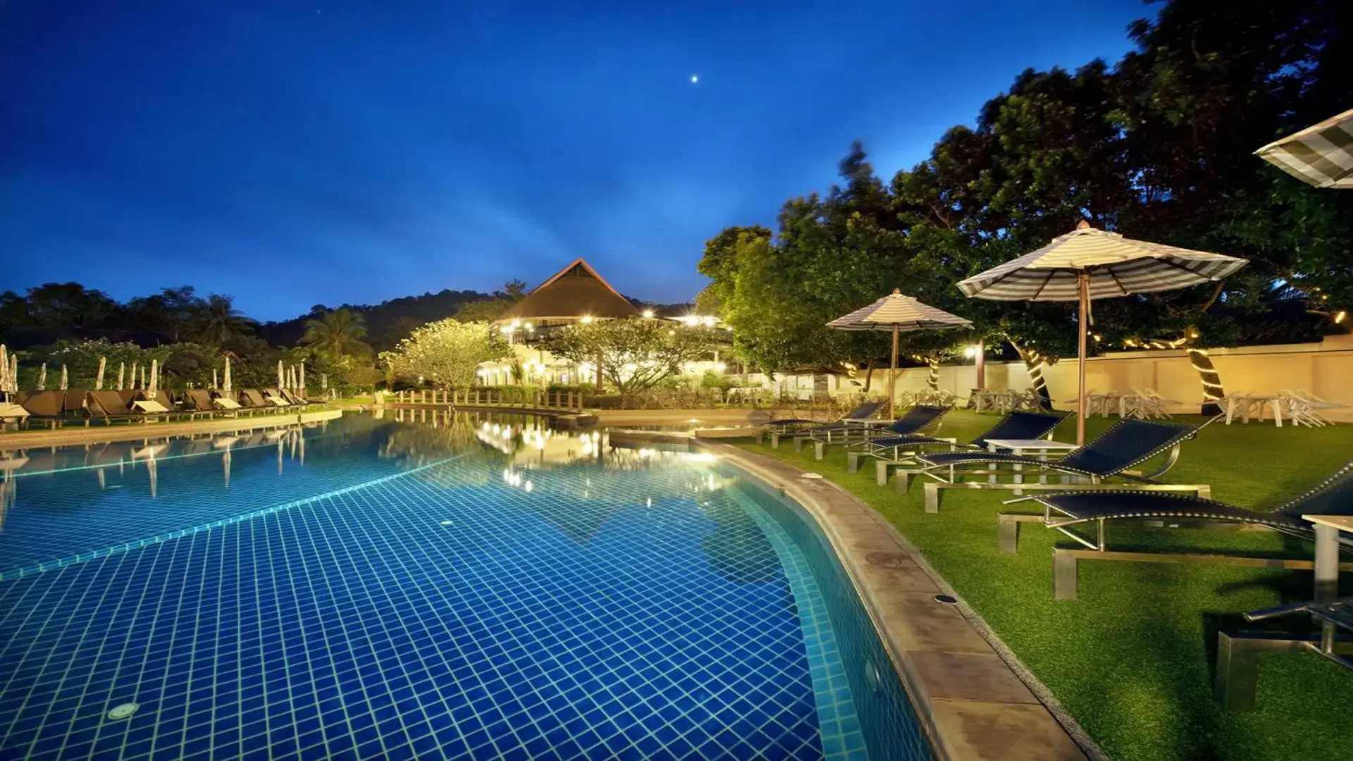 Курортный отель Chada Lanta Beach Resort