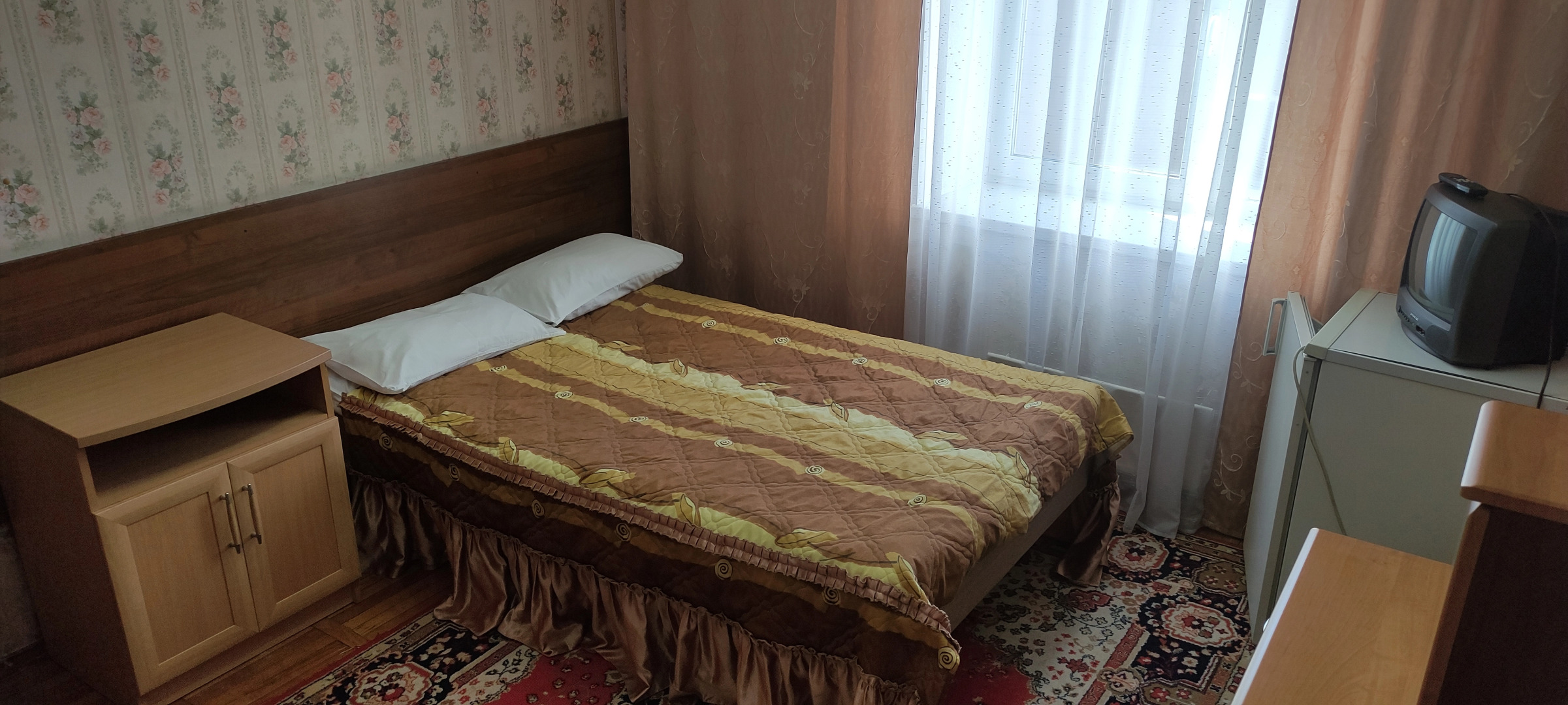 Отель Губернский