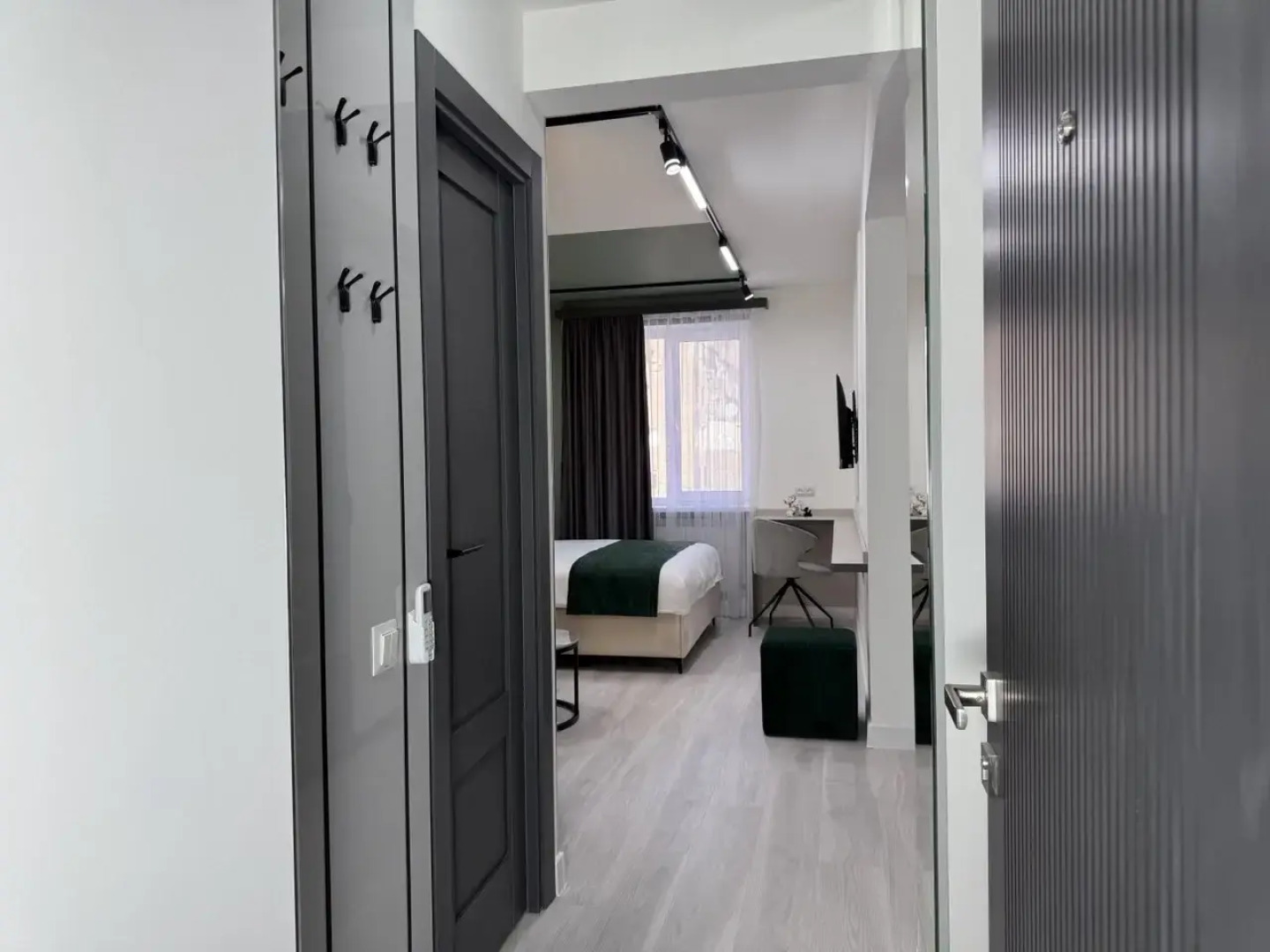 Апартаменты Stylish studio next to Malibu pk