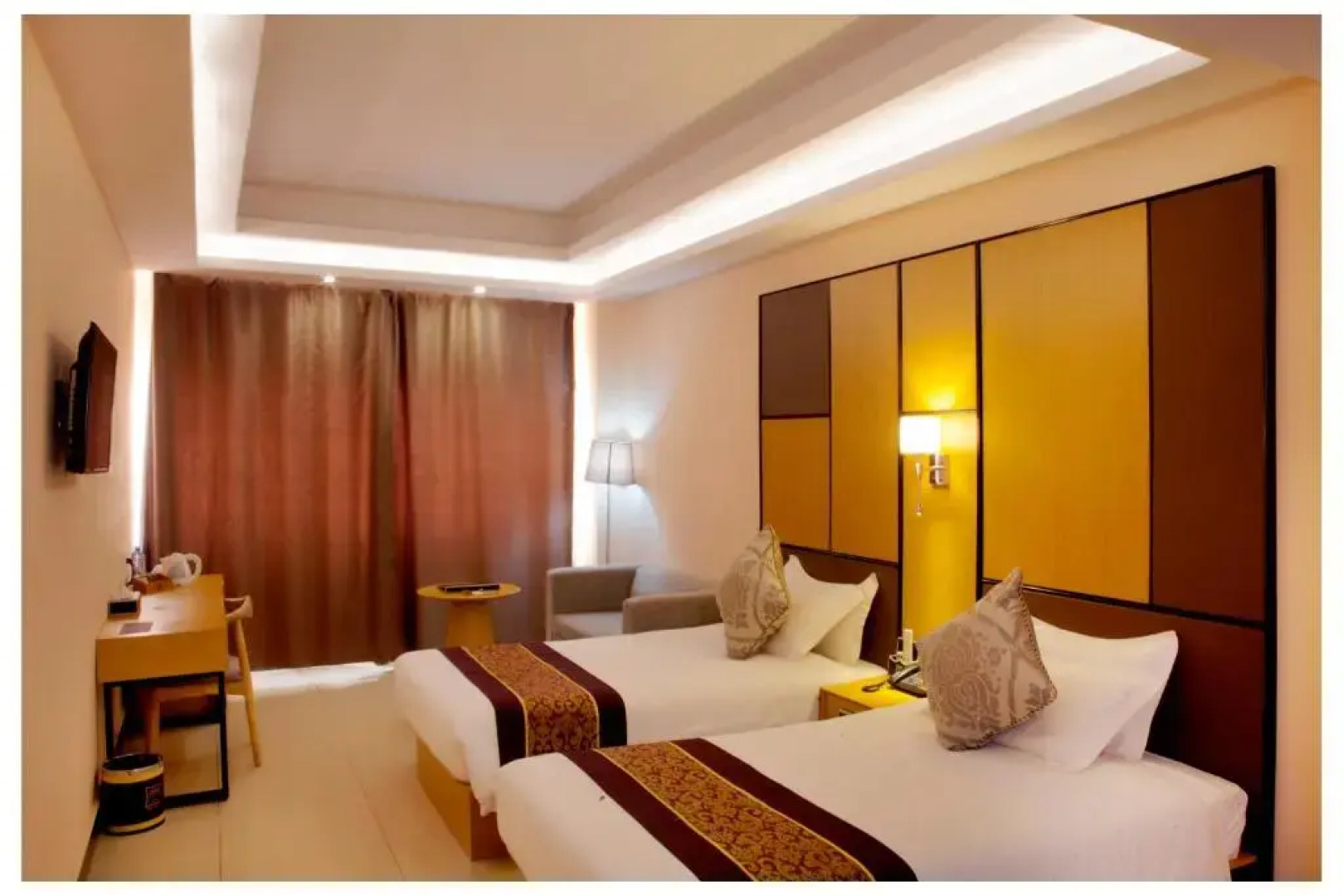 Отель 2000 Downtown