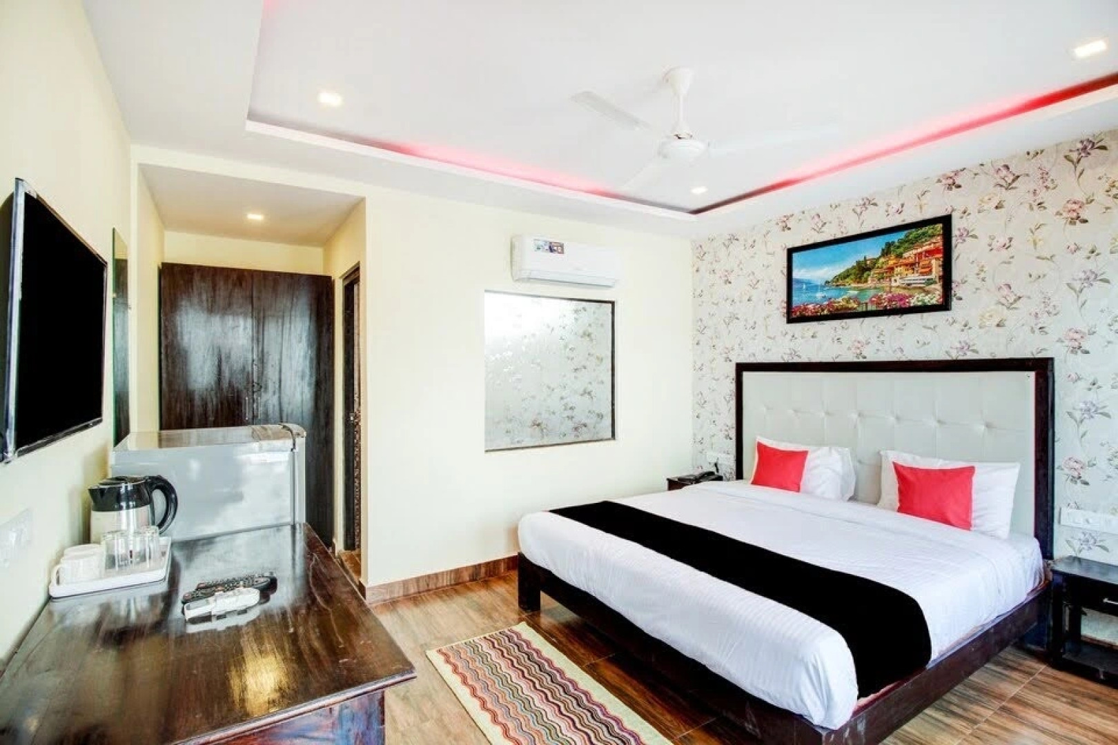 Отель Sea Shell Beach Cottages & Suite