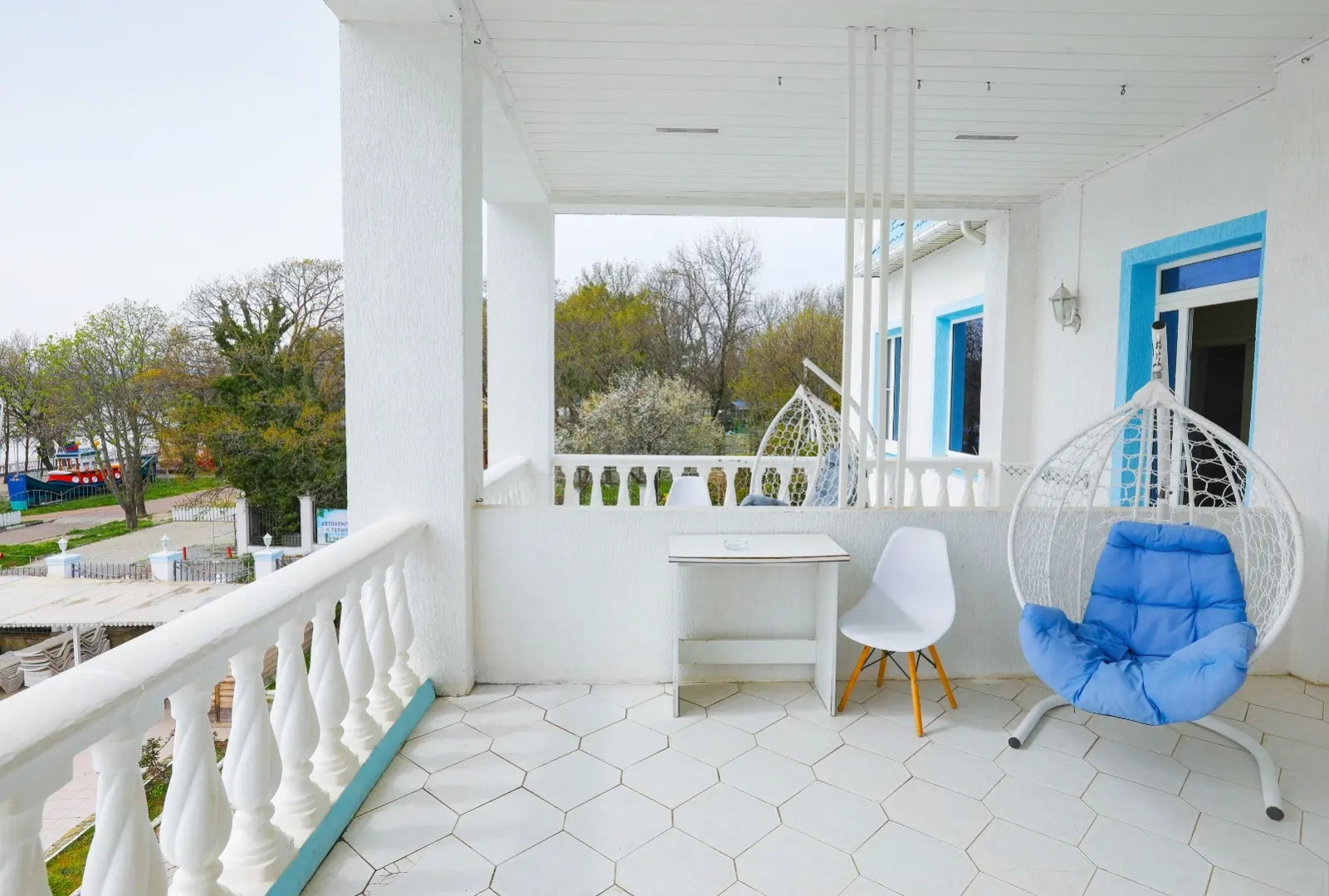 Отель Белый Дом