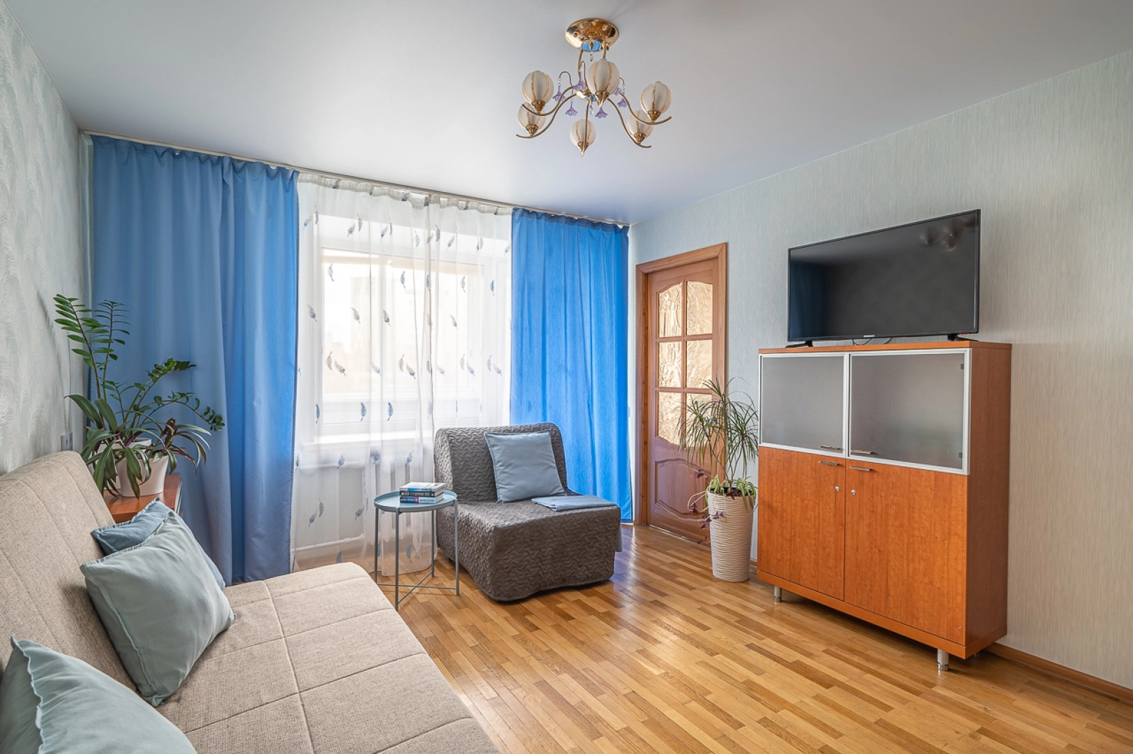 Квартира двухкомнатная Ekb.Studio на Энгельса, 38