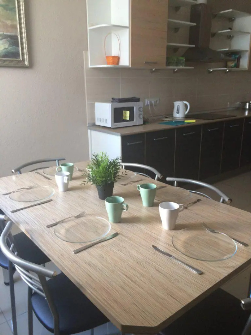 Хостел Happy House на Холмогорова