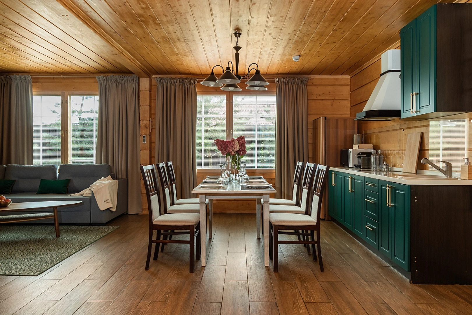 Отель Fish Point Family Resort (Золотой сазан)