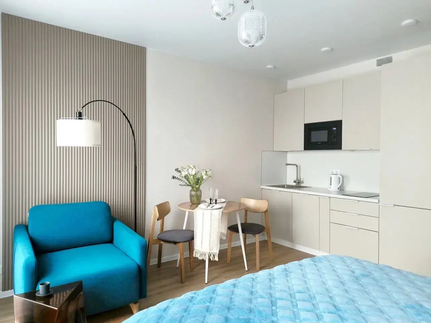 Квартира Студия с красивым видом на город с 24 этажа