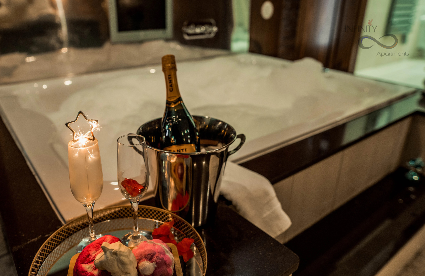 Апартаменты Infinity Victoria Street